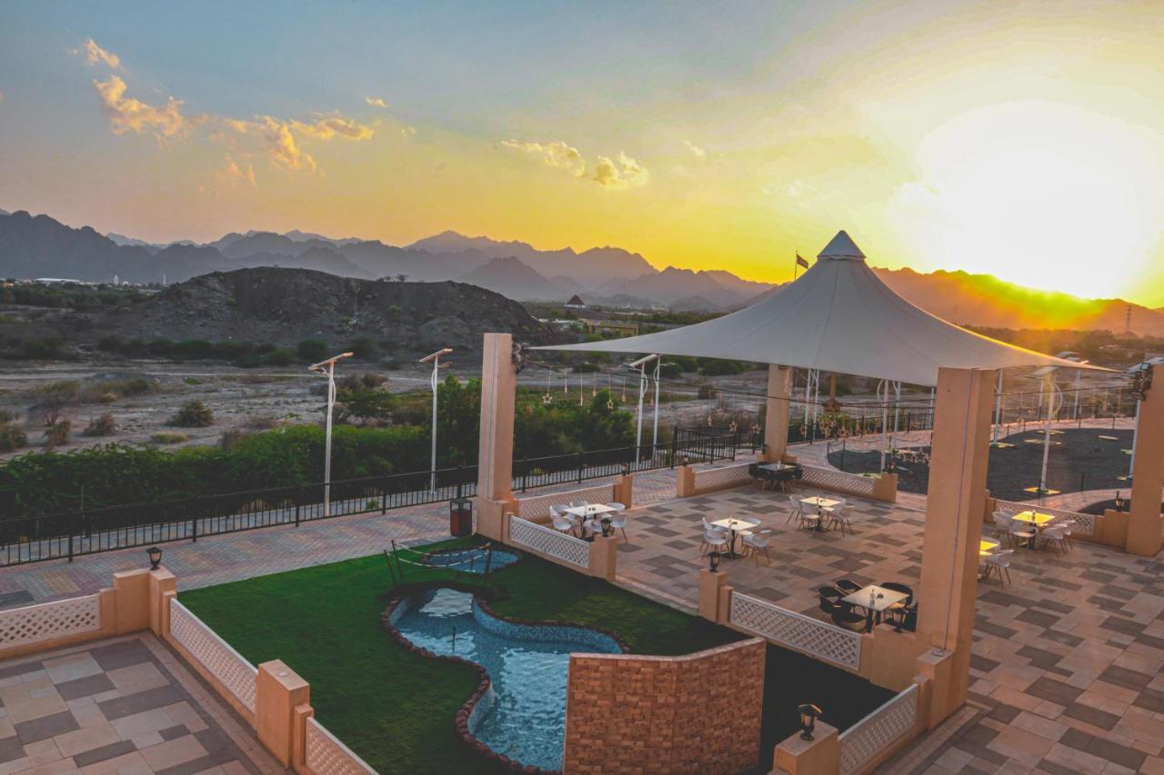 Hatta Guest House Buitenkant foto